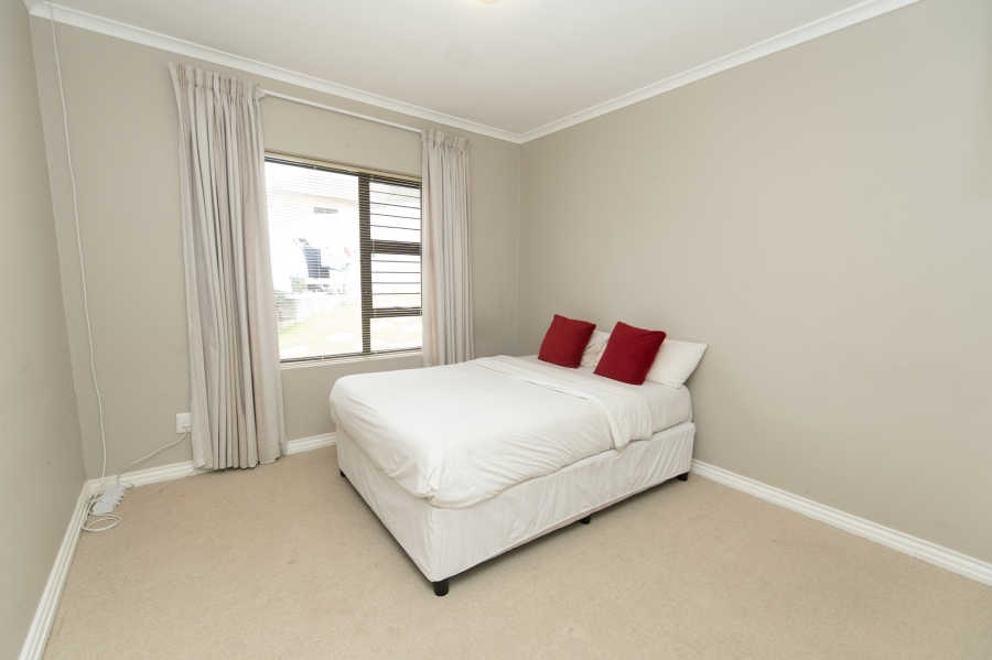 4 Bedroom Property for Sale in Lovemore Heights Estate Eastern Cape